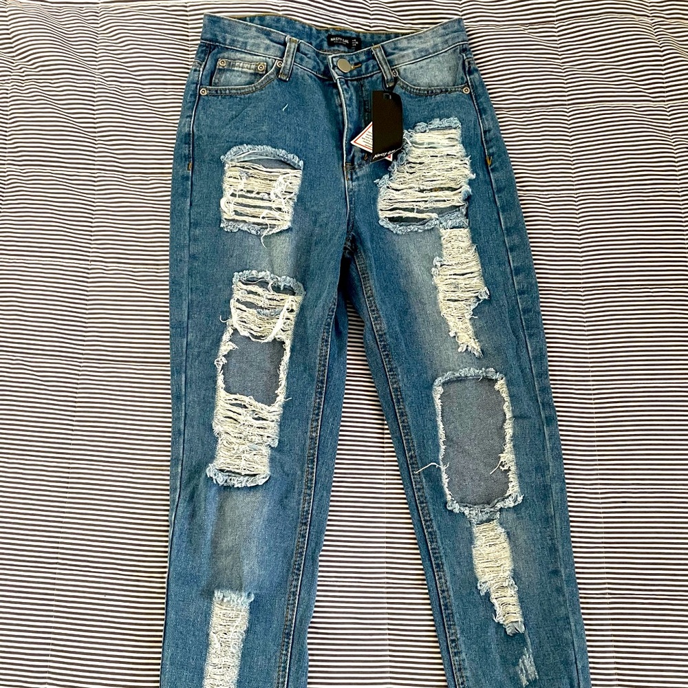 NWT: Nasty Gal Ripped Cropped Jeans
